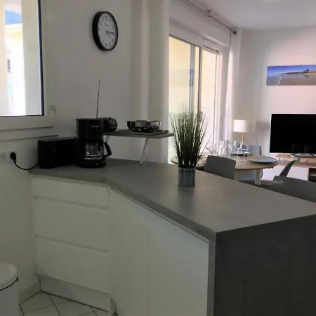 Biarritz, 2 Pieces, 4 Personnes - Fr-1-3-513